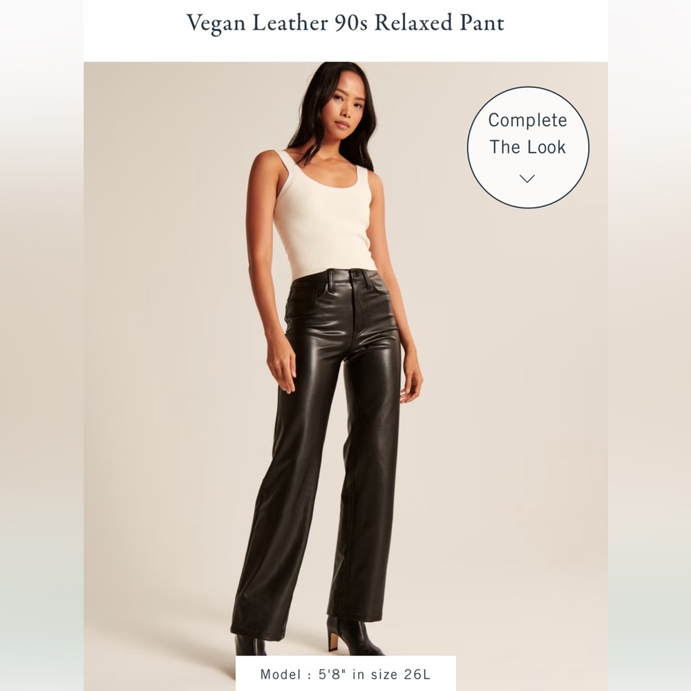 ABERCROMBIE & FITCH Vegan Leather 90s Relaxed Pant